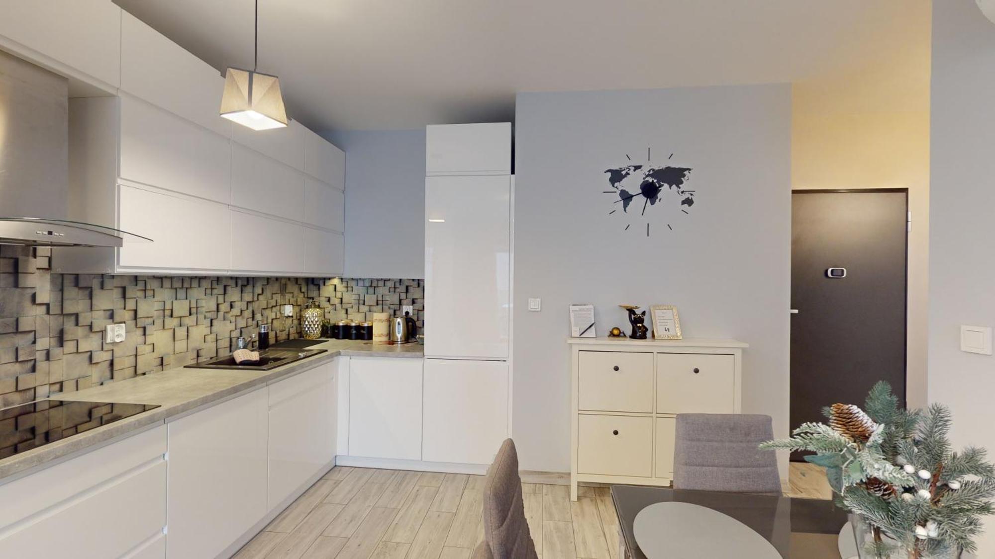 Family House Near The Market Square -Perfect For Family & Business Stays - Ksiecia Witolda Street 500 Steps To Market Square - 2 Bedrooms,2 Parking Places Wroclaw Bagian luar foto